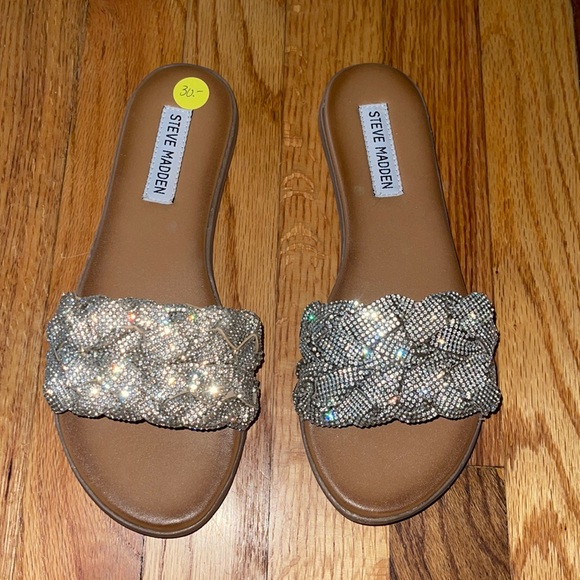 Shoes - Steve Madden Slides